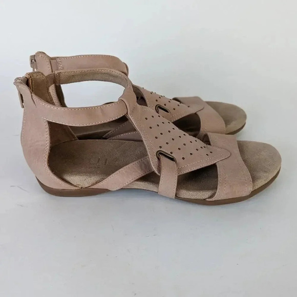 Natural Soul Avonlee Gladiator Sandal - 6.5 - Picture 4 of 8